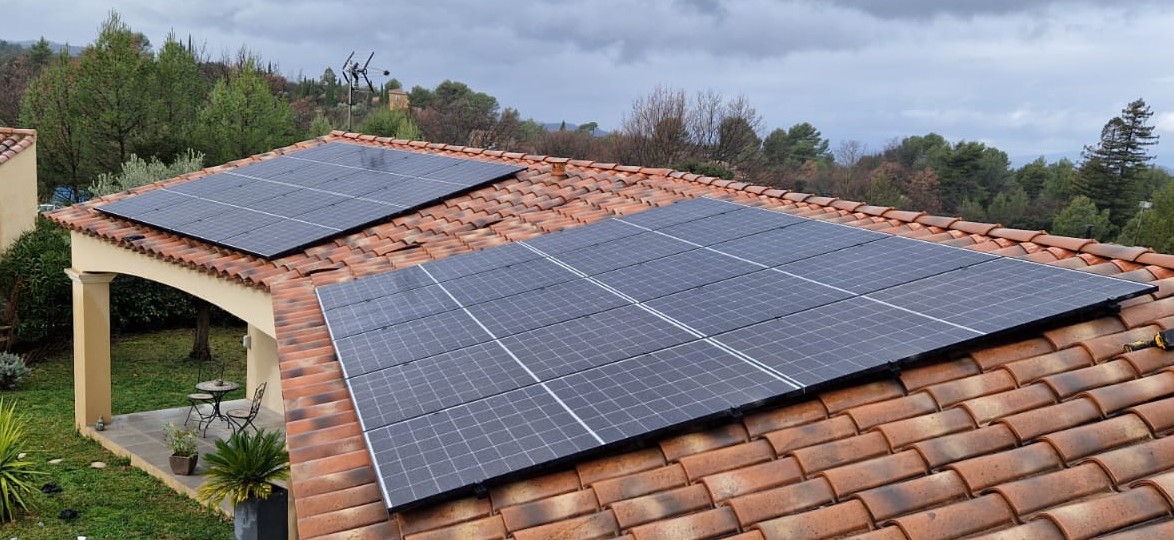 Tarifs d'achat d'électricité photovoltaïque, on fait le point ensemble. Photo d'illustration - Tournesol ENR